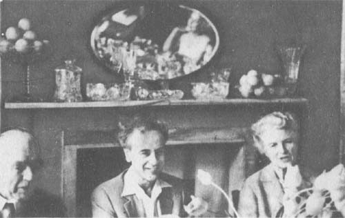 Нильс и Маргарет Бор в гостях 
у Ландау (1961 г.)